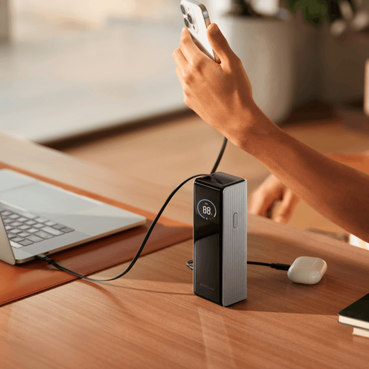 Batterie externe EcoFlow RAPID (25 000 mAh, 170 W, 100 W, câbles rétractables intégrés)